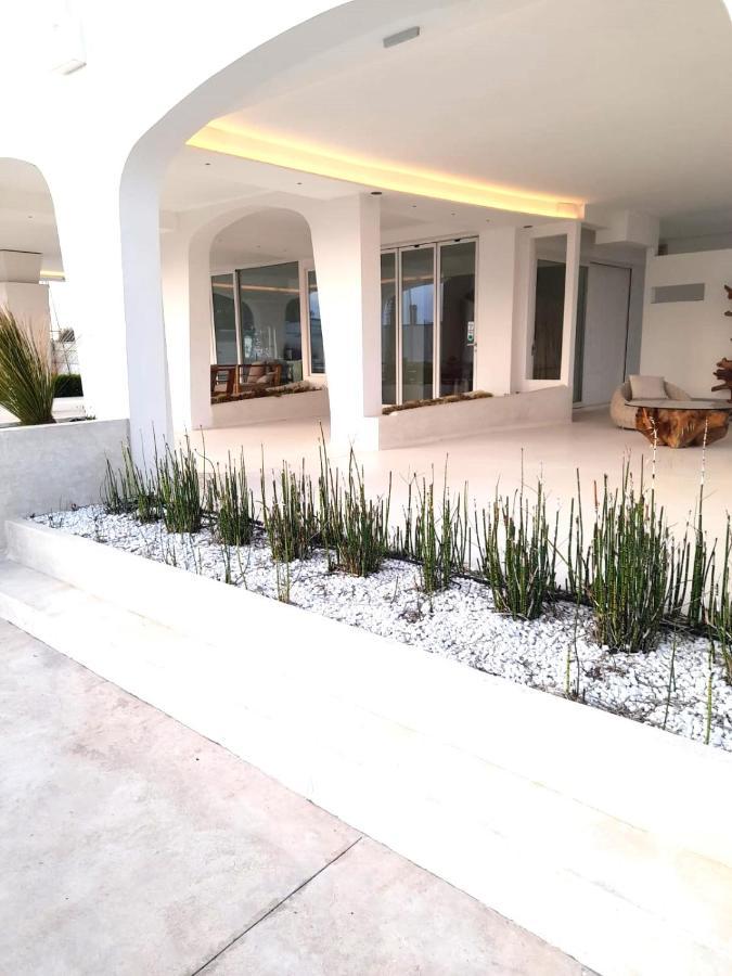 B&B Valentino Luxury Rooms By Salentolimit Porto Cesareo Esterno foto