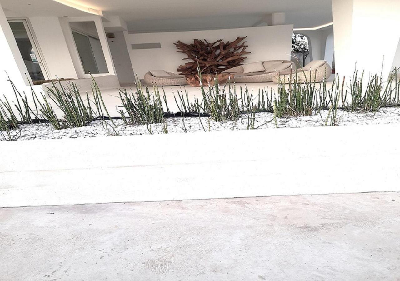 B&B Valentino Luxury Rooms By Salentolimit Porto Cesareo Esterno foto